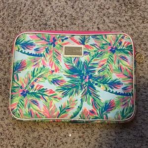 Lilly Pulitzer 13 inch laptop case!